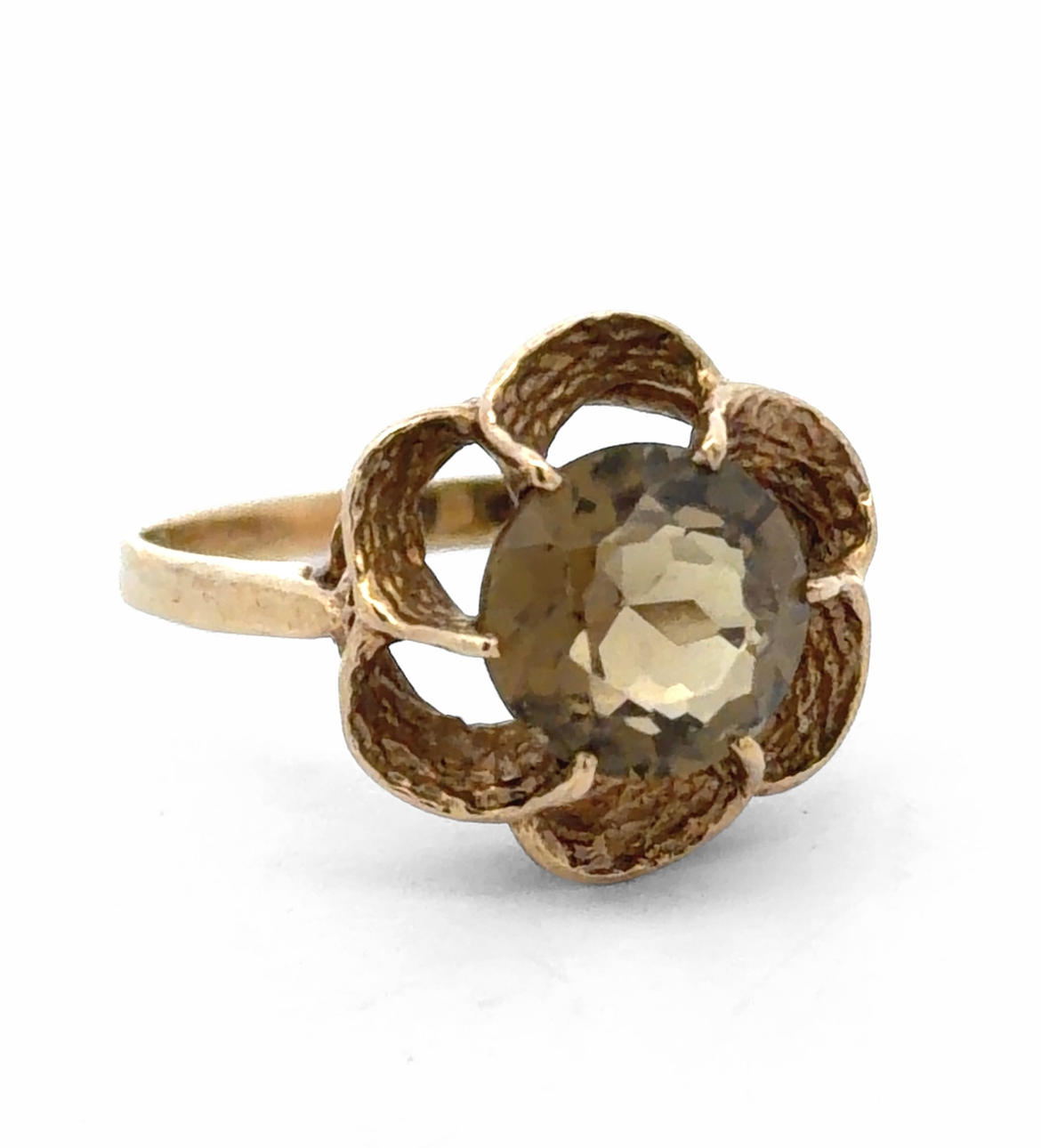 9CT GOLD RING.