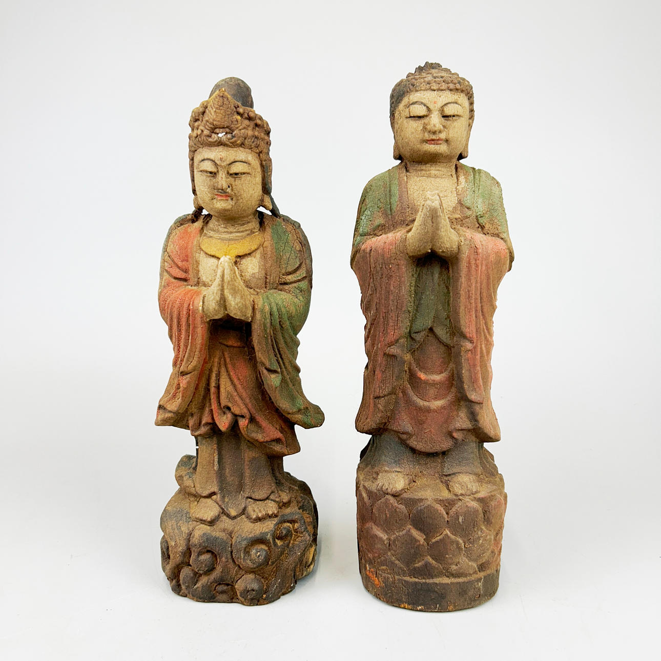 KINESISKA MÅLADE FIGURER.