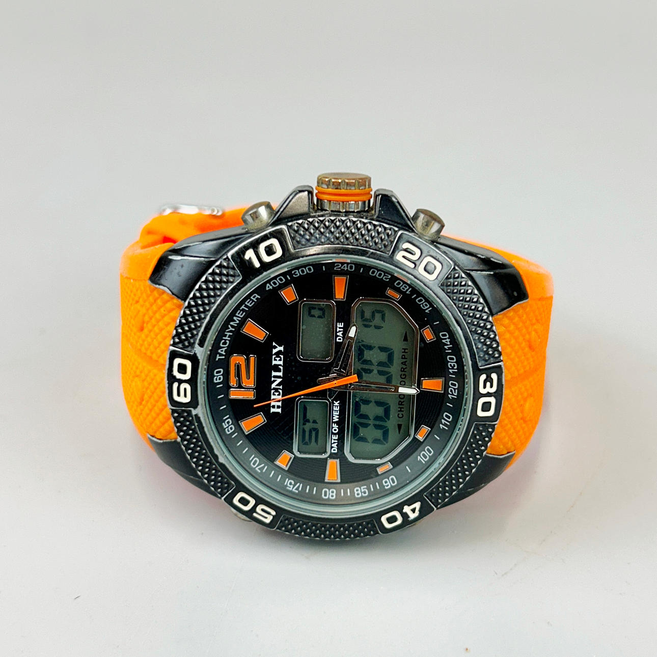 HENLEY ARMBANDSUR.