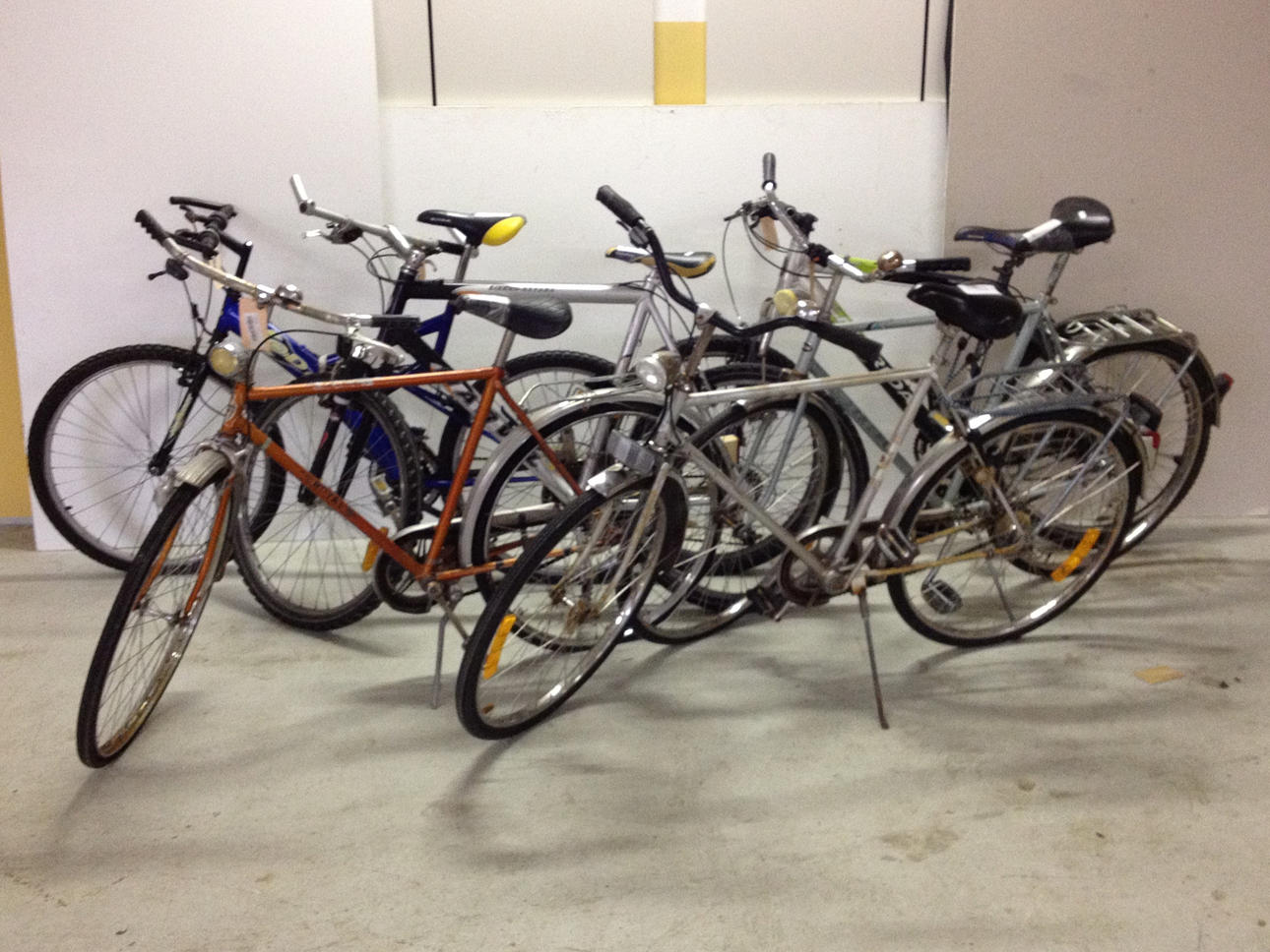 CYKLAR, 6 st, renoveringsobjekt.