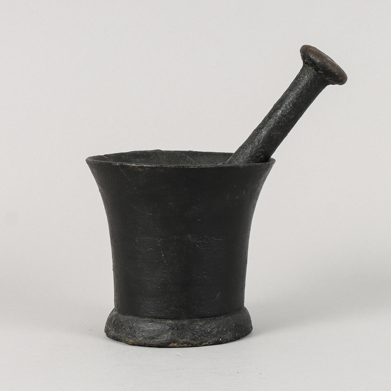 MORTEL järn 1800-tal.