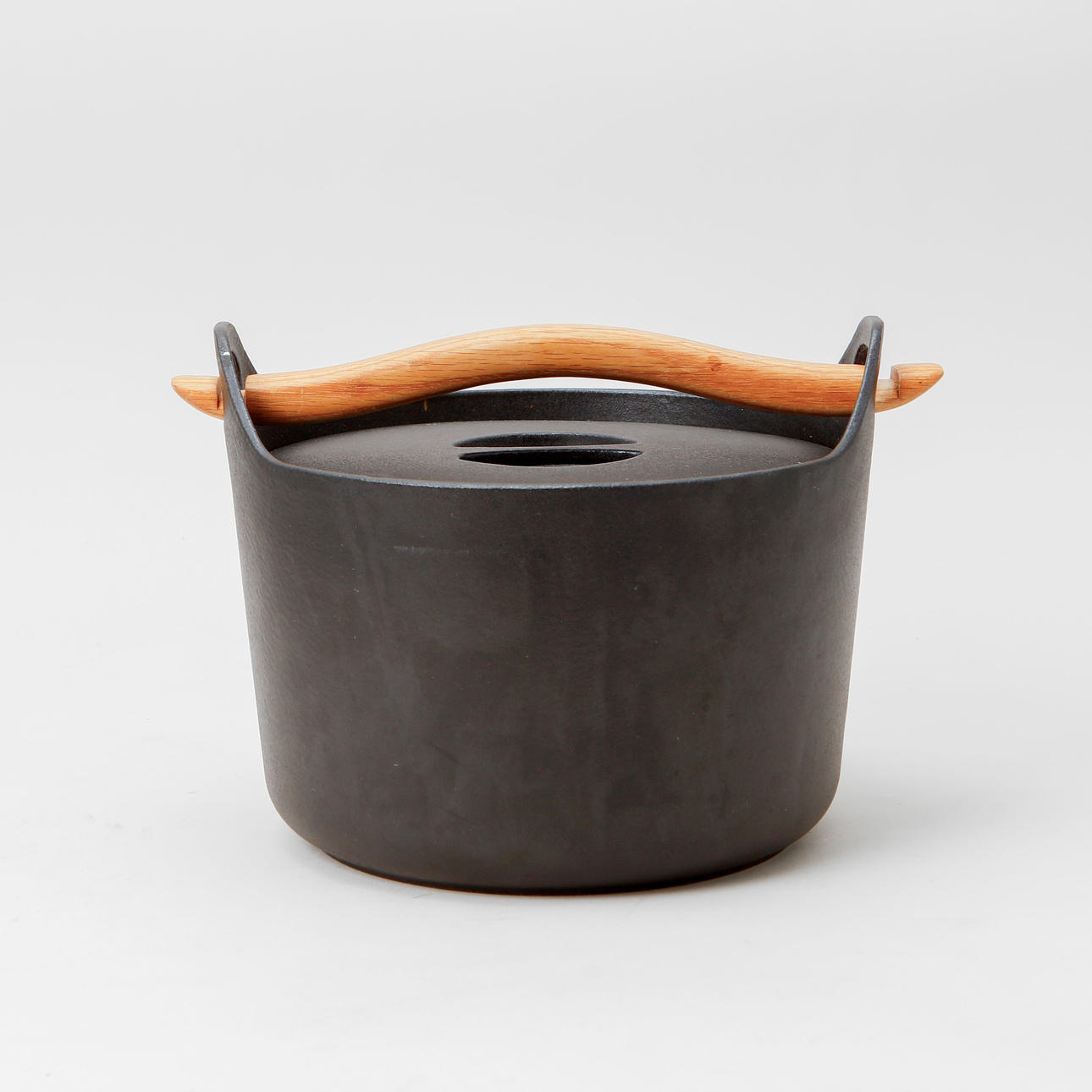 TIMO SARPANEVA. Gryta, gjutjärn, Iittala.