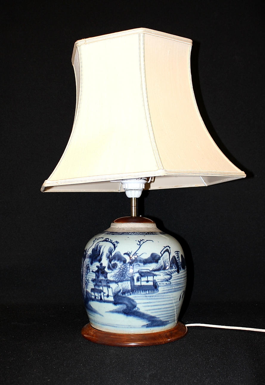 LAMPPU, keramiikka, Kiina.