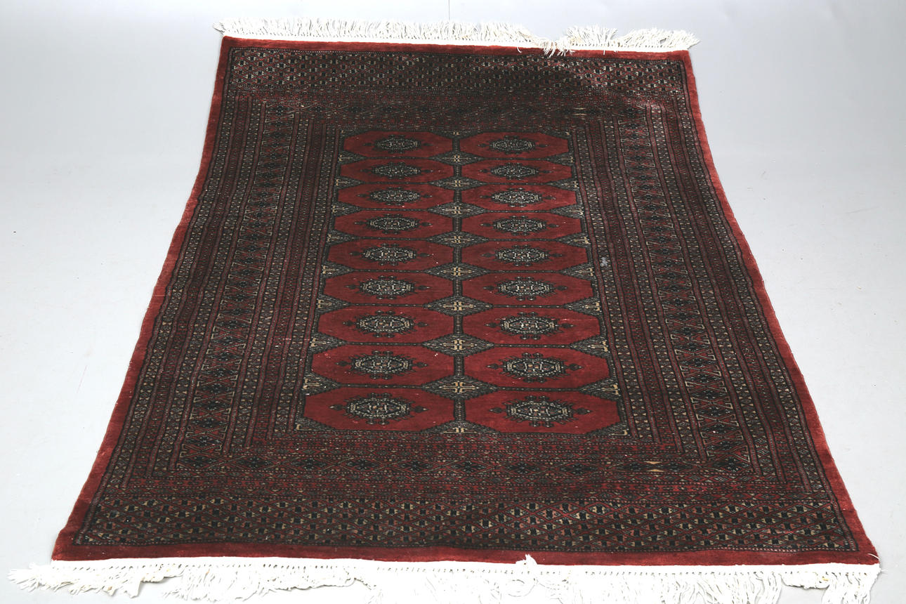 MATTA, orientalisk 176 x 124 cm.