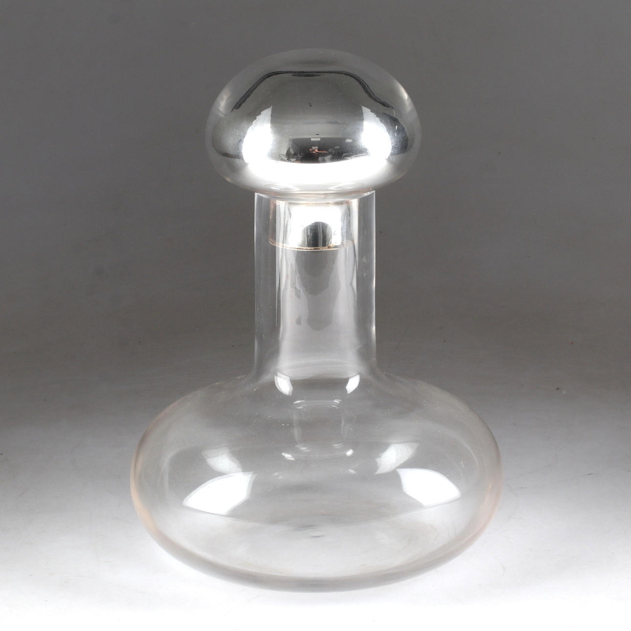 MONICA BACKSTRÖM. Karaff, glas, Boda.
