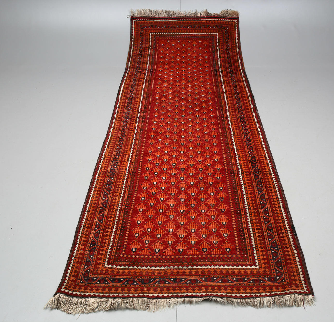 GALLERY CARPET, oriental, 283 x 100 cm.