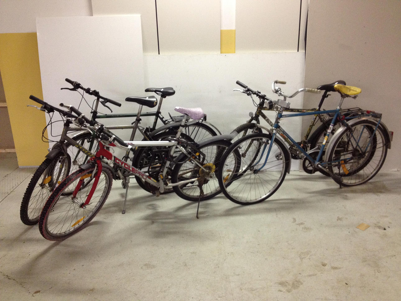 CYKLAR, 5 st, renoveringsobjekt.