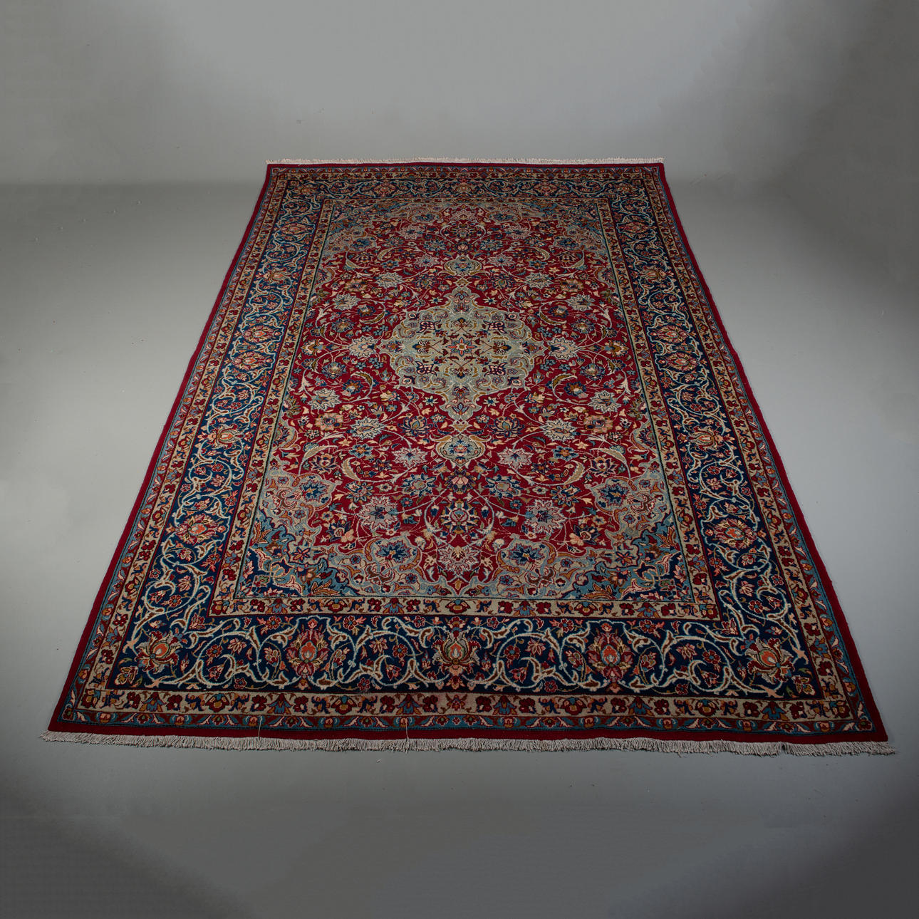 MATTA, persisk, Keshan-typ, ca 370 x 245 cm.