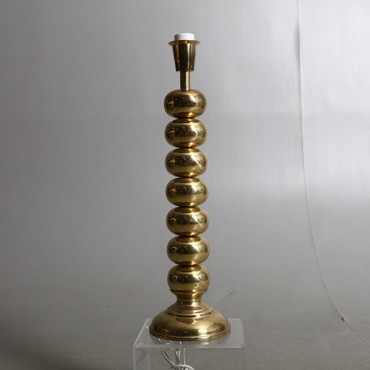 BORDSLAMPA, mässing, design Uno Dahlén, Aneta, Växjö, Sweden.