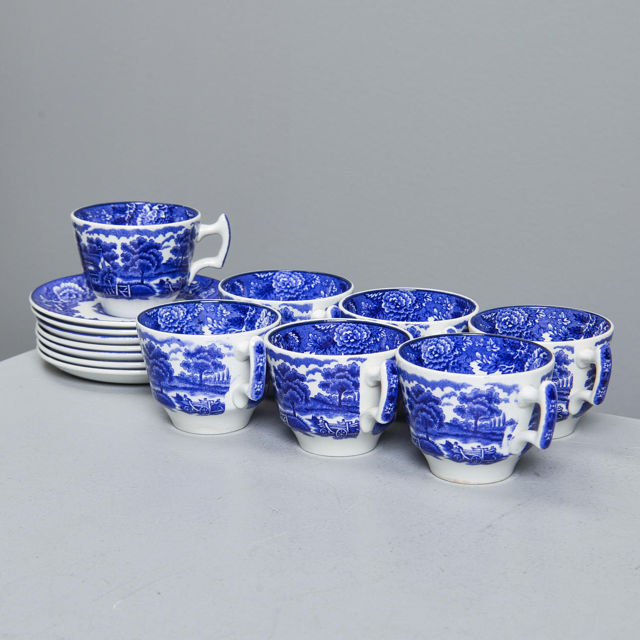 COFFEE CUPS with SAUCERS, 7 pcs, earthenware, Woods, England.