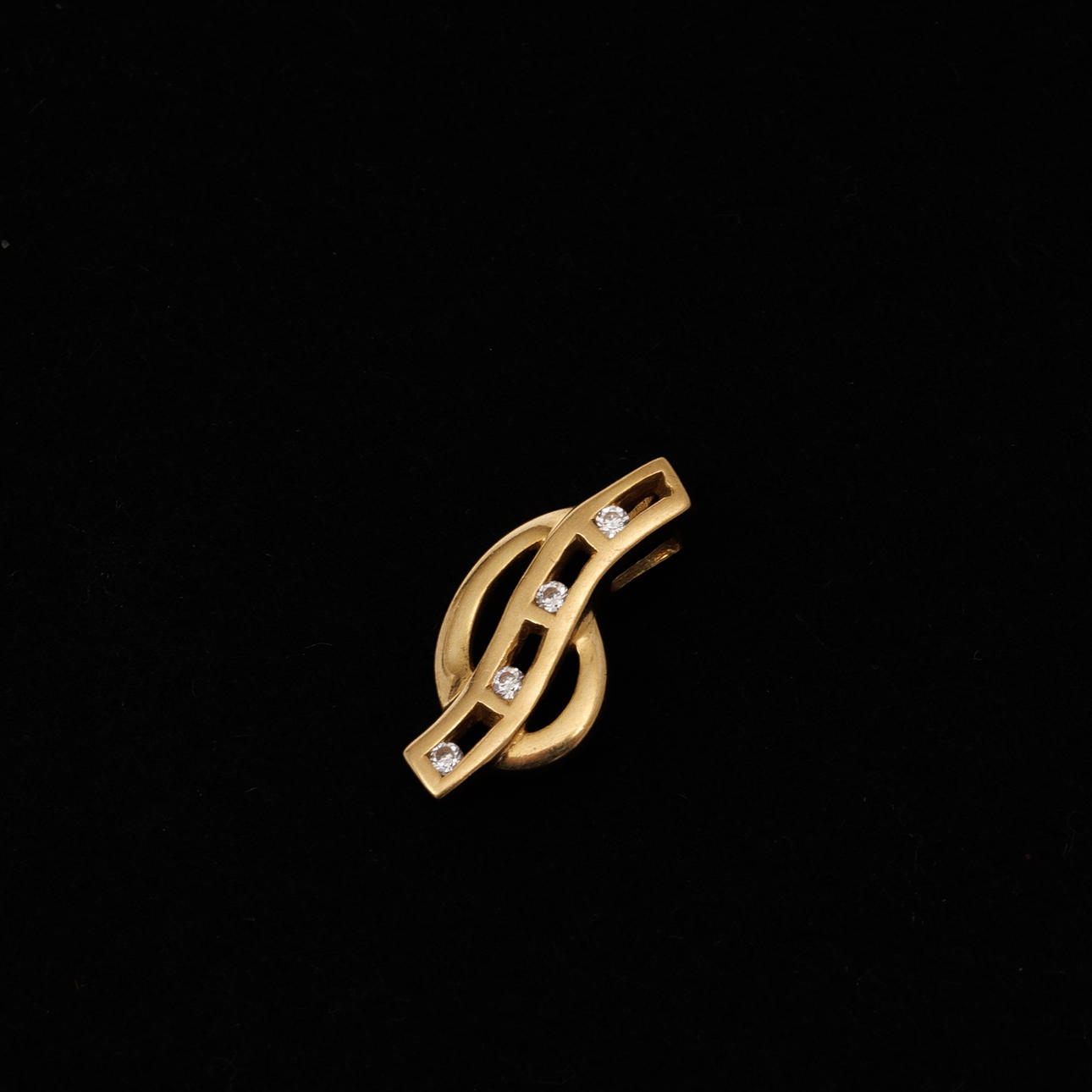 HÄNGE, 18K guld, Briljanter.