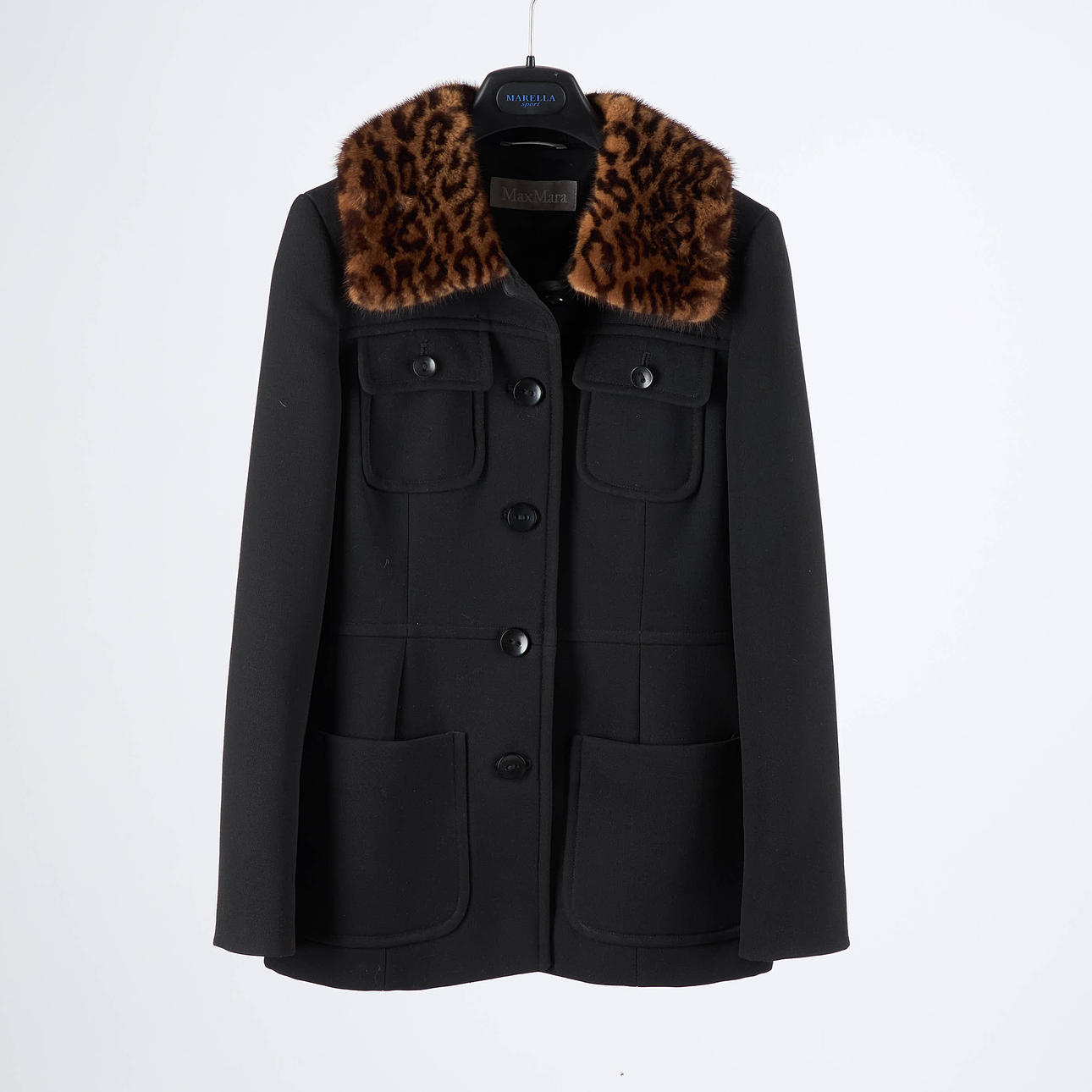 MAXMARA. Ulljacka, minkkrage.