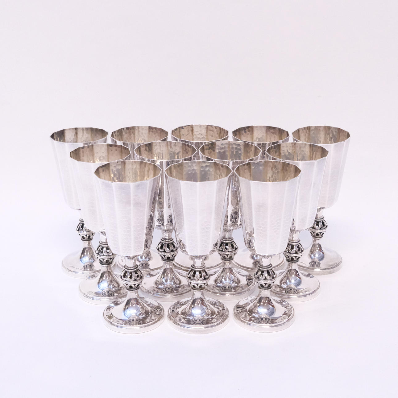 ERIC LÖFMAN. SNAPSBÄGARE, SILVER, 12 STYCKEN.