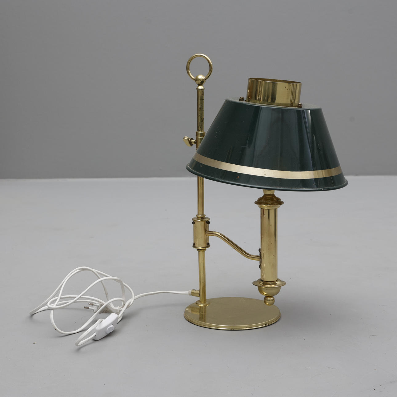 BORDSLAMPA, Engelsk stil.