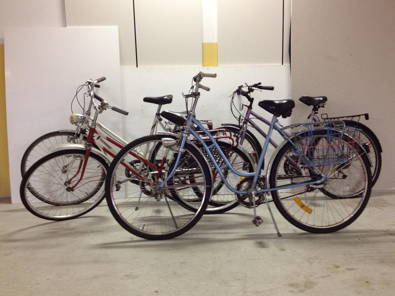 CYKLAR, 4 st, renoveringsobjekt.