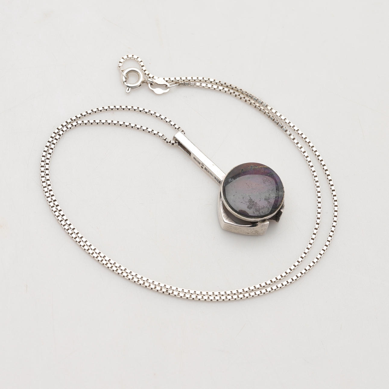 MATTI J. HYVARINEN. hänge med halskedja, silver, Finland.
