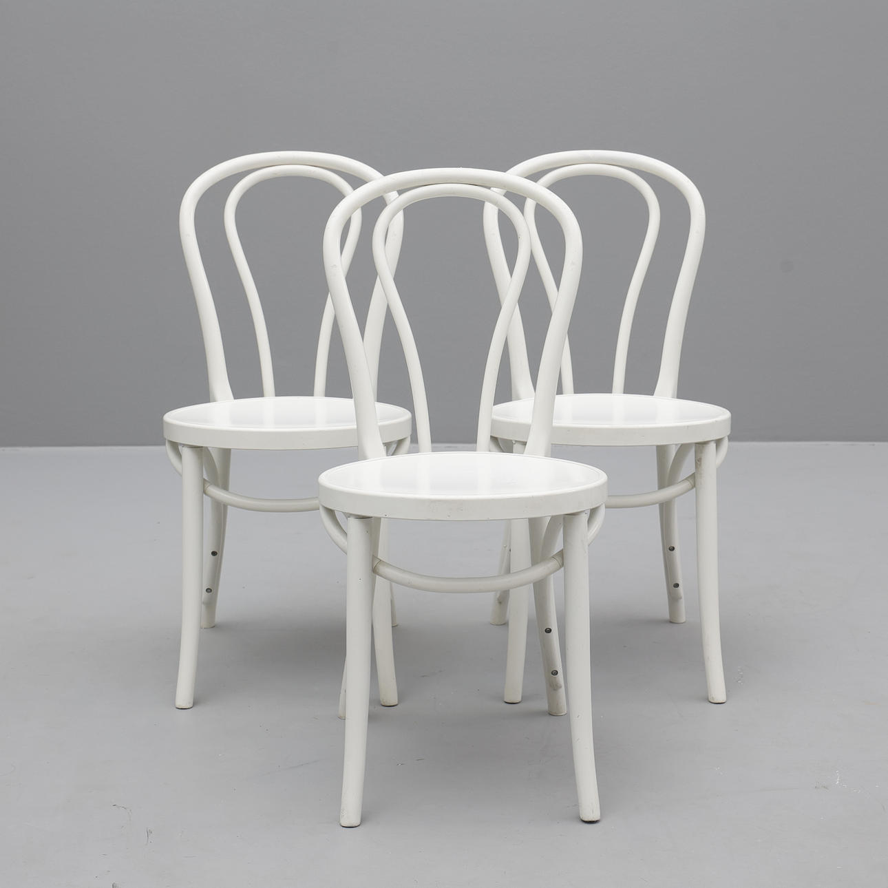 GILLIS LUNDGREN. STOLAR, 3 st "Öglan" IKEA, plast.