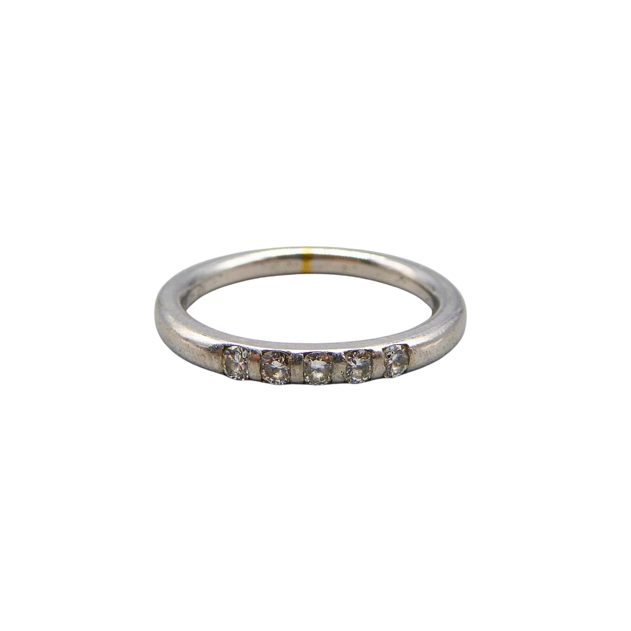 MEMOIRE RING IN 950 PLATINUM WITH FIVE BRILLIANT-CUT DIAMONDS.
