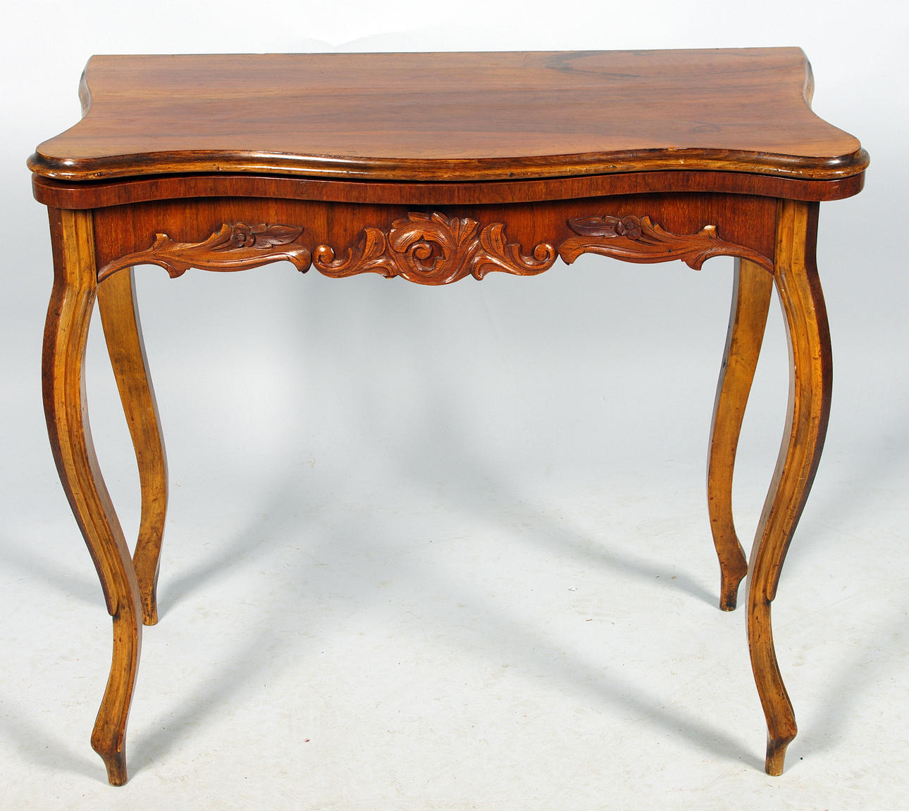 SPELBORD, mahogny, rokokostil.