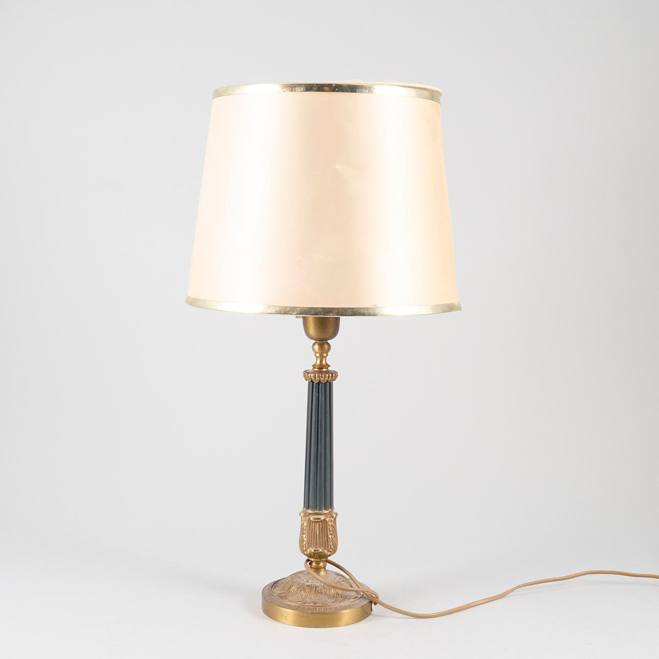 BORDSLAMPA, Empirestil.