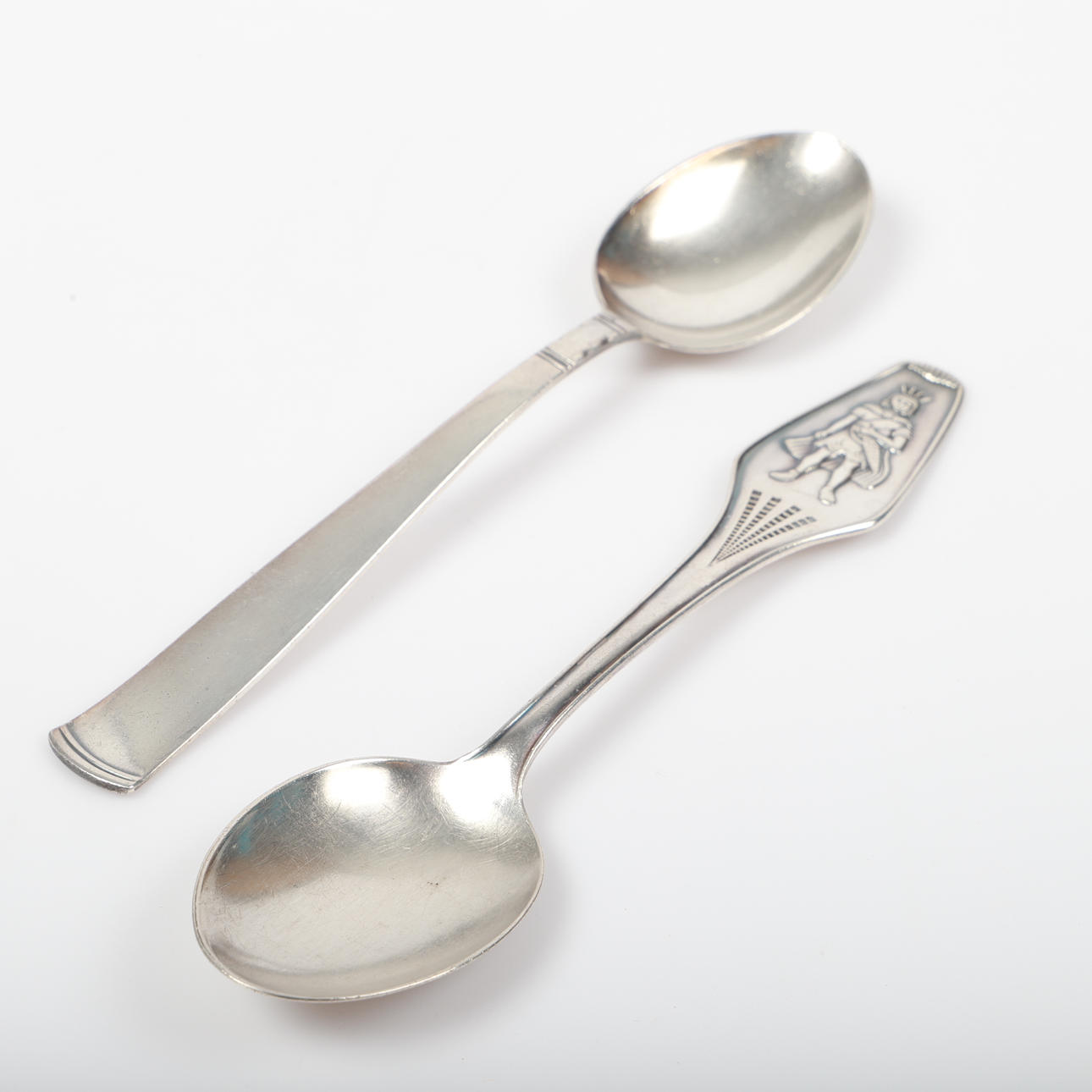 SKEDAR, 2 stycken, bl. a. "Rosenholm", silver.