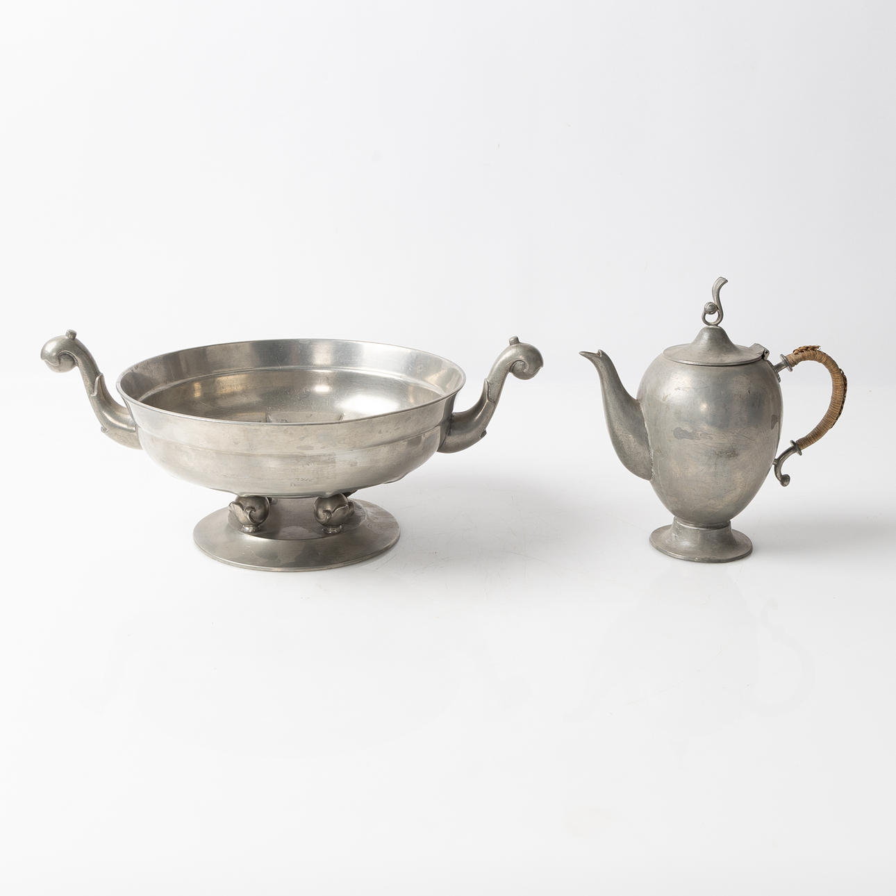 EDVIN OLLERS. Kanna & kallskål-skål, Stockholm, 1915 och 1939.