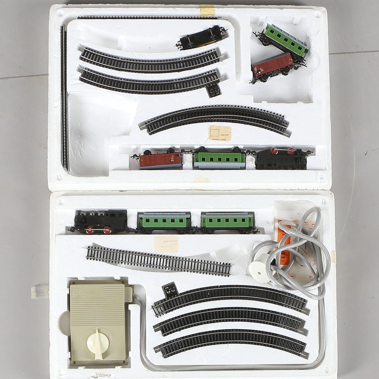 MODEL TRAIN, TT Start.