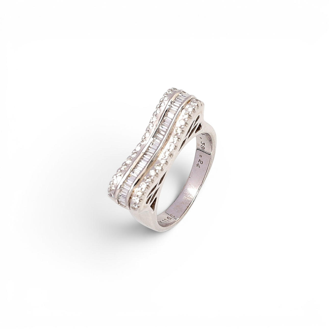 Diamantring.