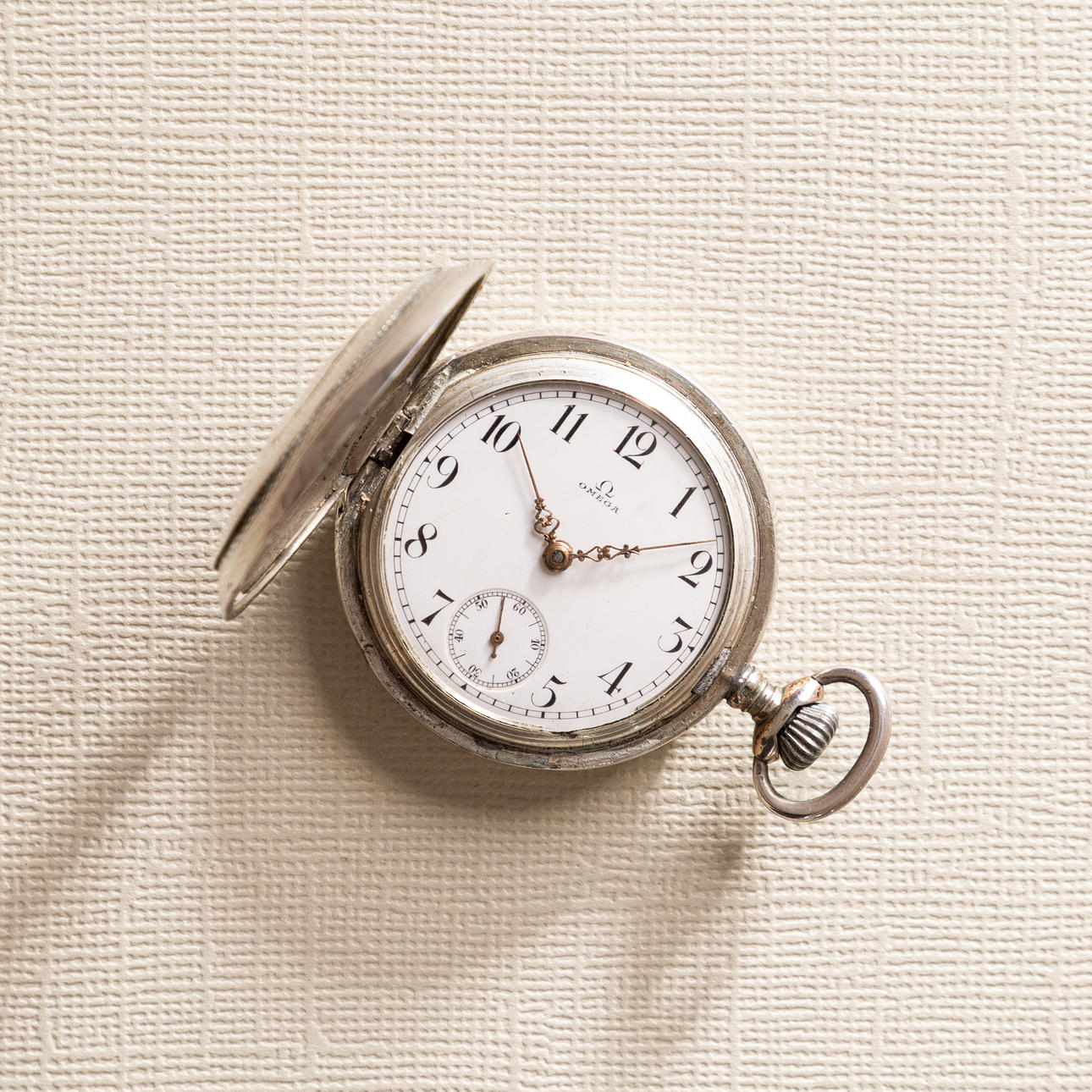 OMEGA. 36 mm, silver, 1910.