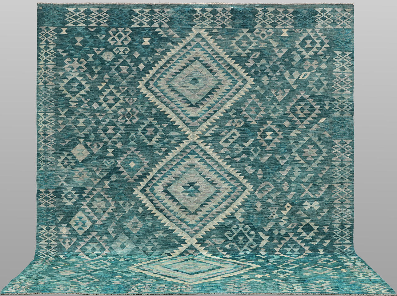 MATTA, "Kelim", 291 x 259 cm.