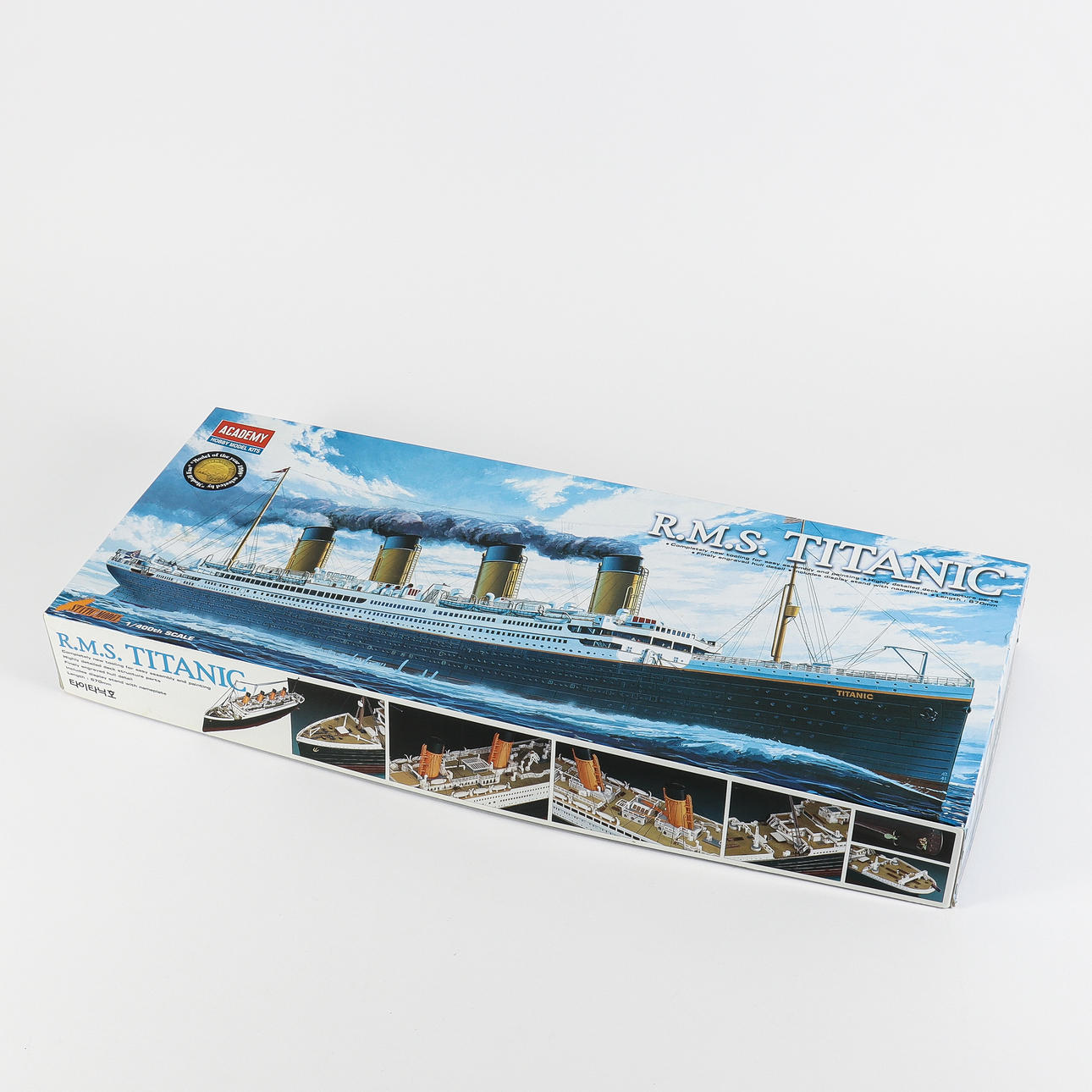 MODELBYGGSATS RMS Titanic, Academy Hobby Model Kits.