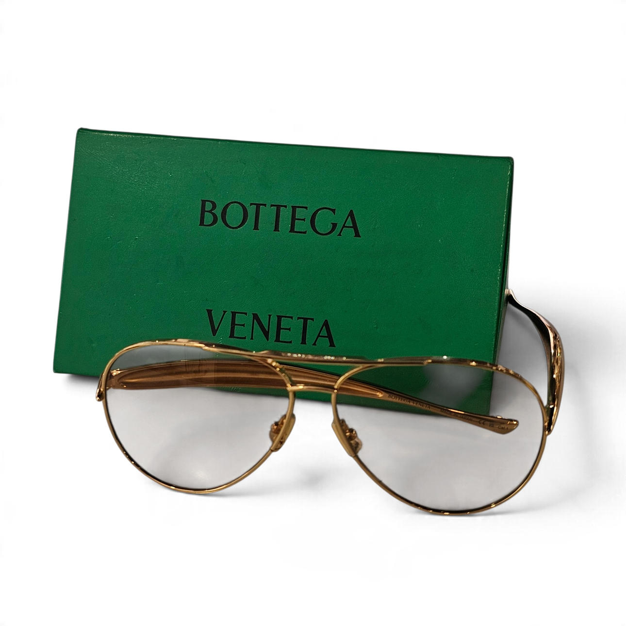 Bottega Veneta. Aviator sunglasses.