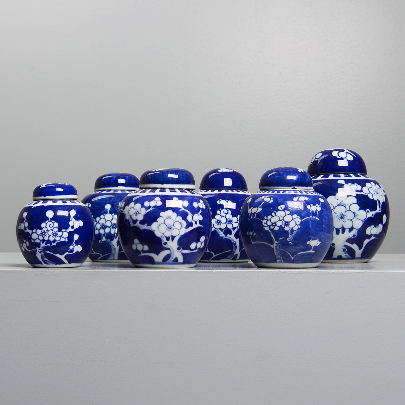 JARS, 6 pcs, porcelain, China.