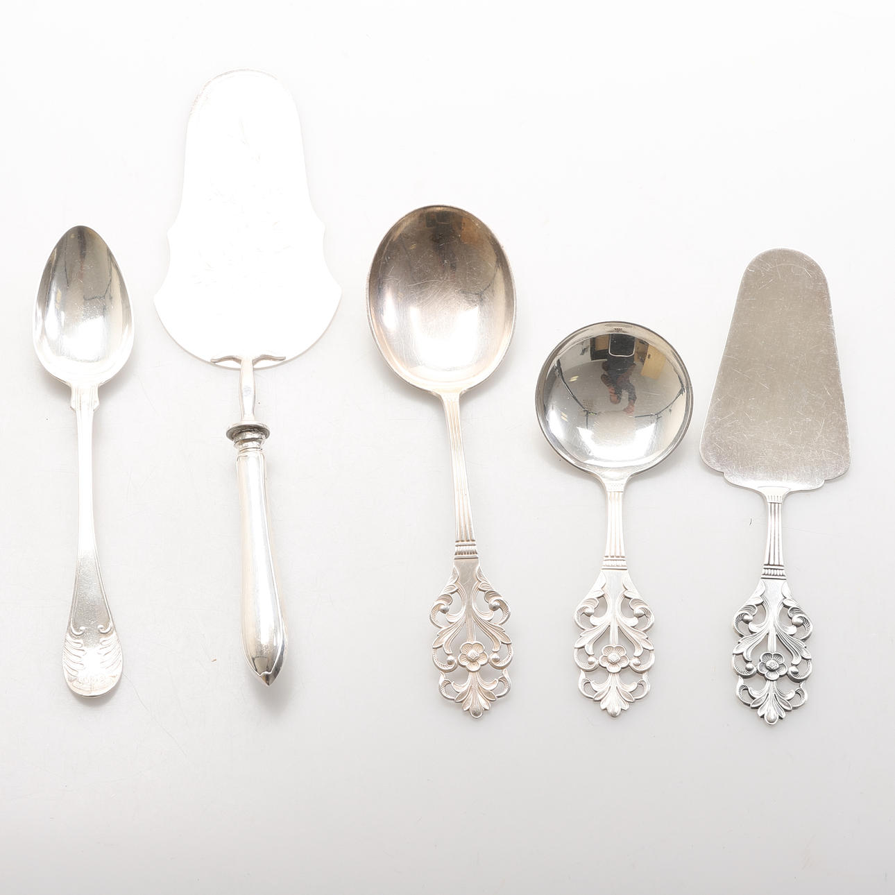 DIVERSE SILVER, 5 delar.