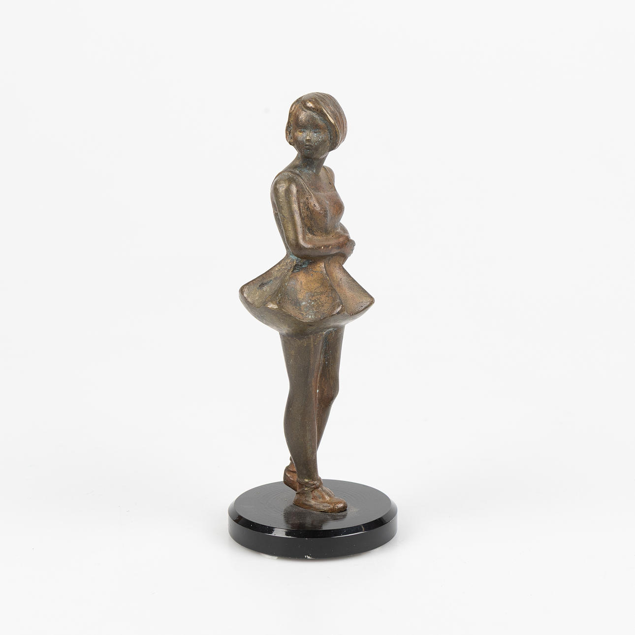 SKULPTUR, 1900-talets första hälft, bronspatinerad metall, på lackerad metallsockel.