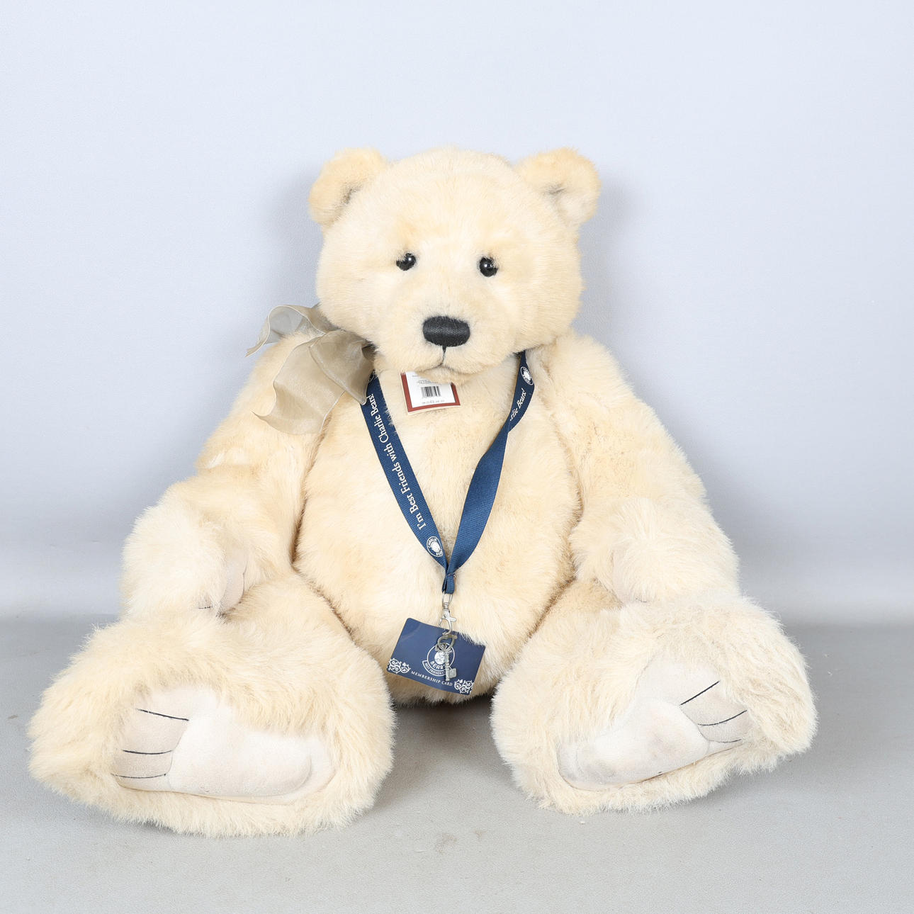 A LARGE CHARLIE BEARS 'URSULA'.