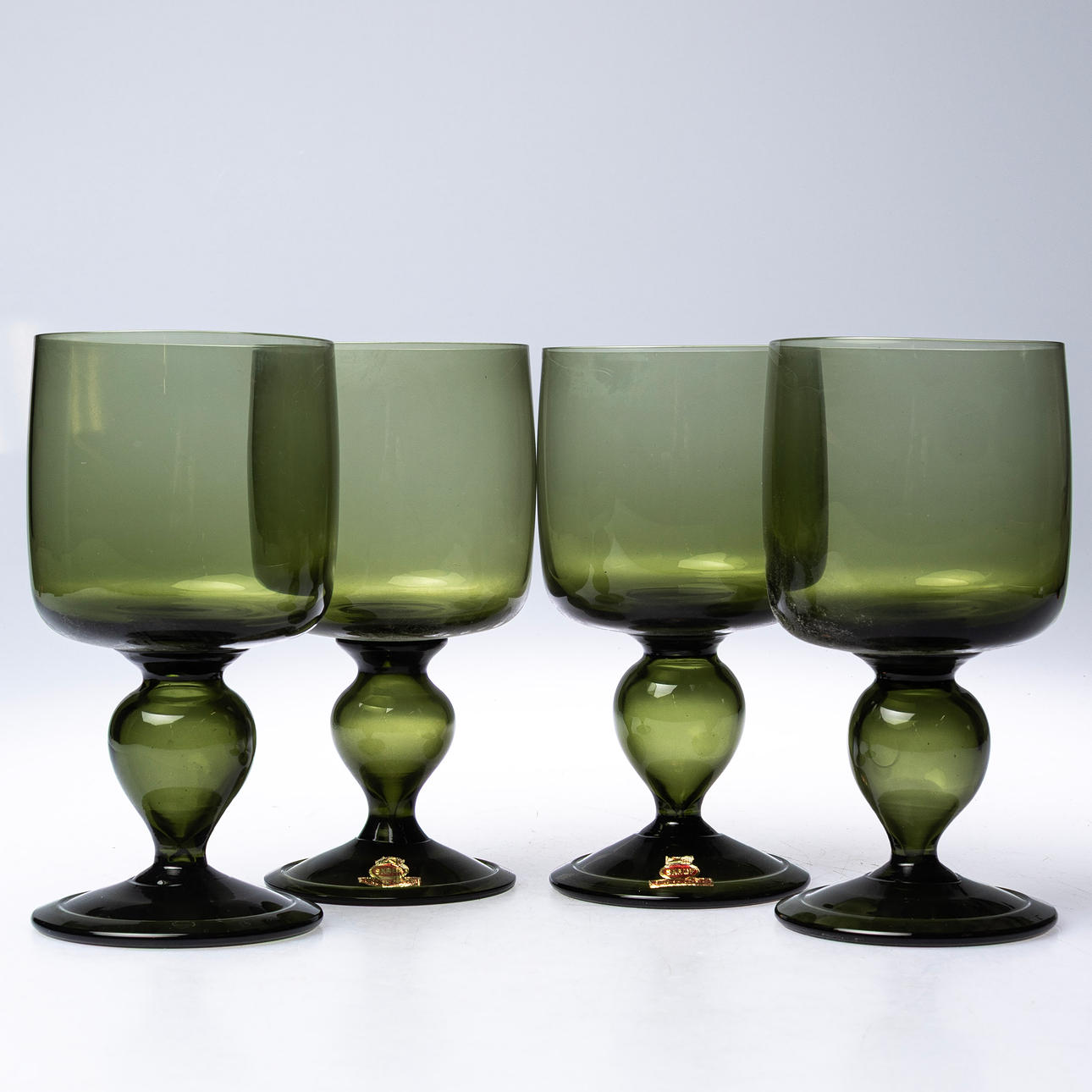 HUGO GEHLIN. Ölglas, 4st, Gullaskruf.