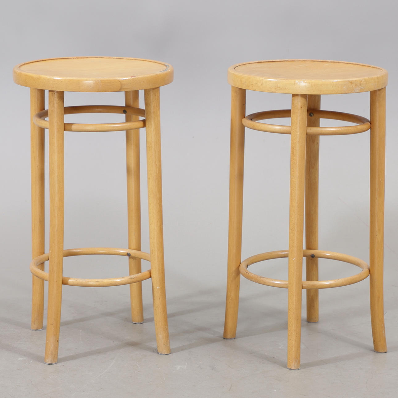 PALLAR, ett par, böjträ, Thonet-stil, 1900-talets andra hälft.