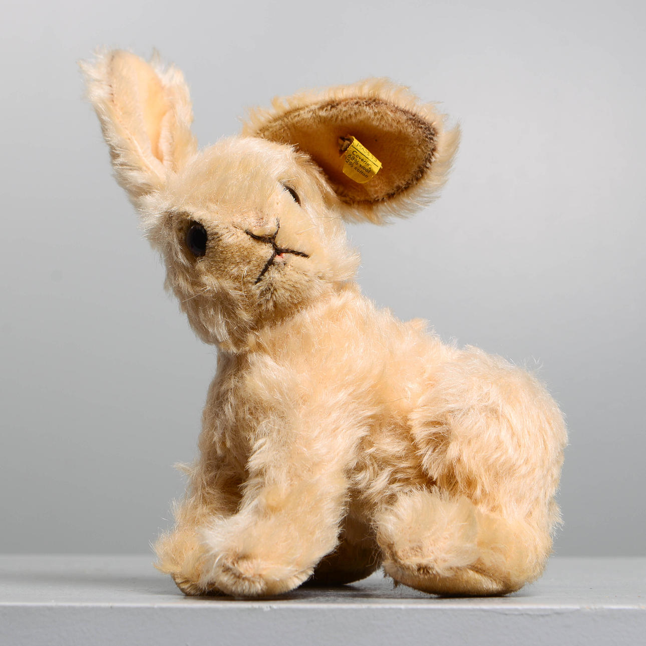 STEIFF, rabbit, 1968-1970.