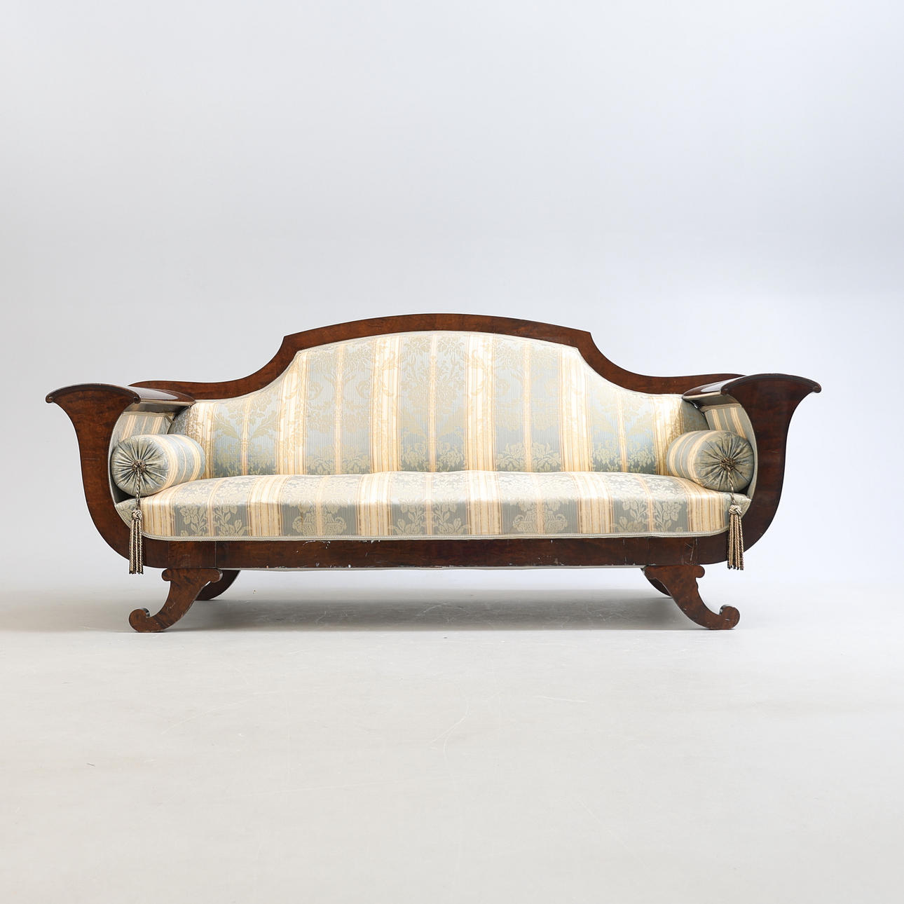 SOFFA, Karl Johan-stil, 1900-tal.