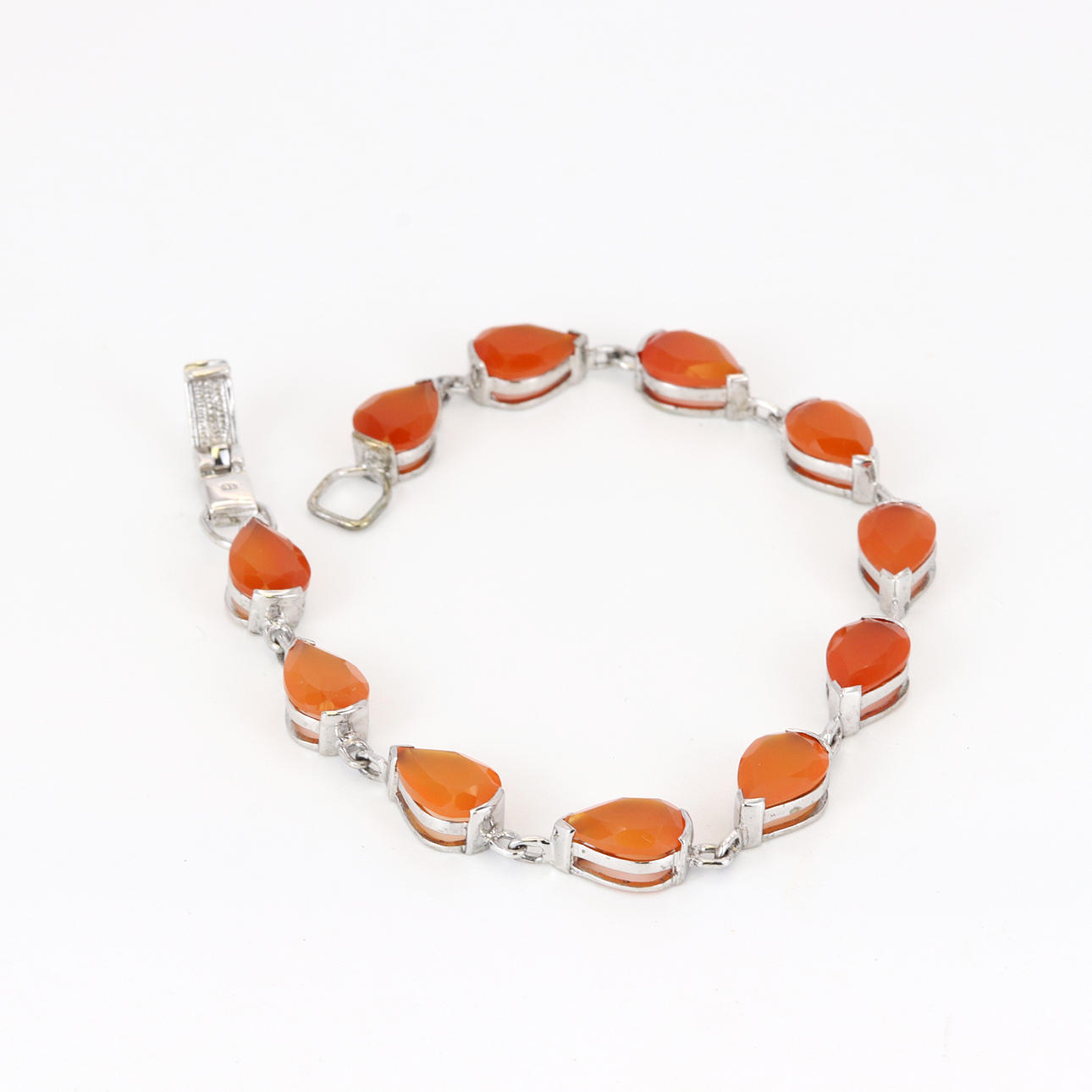 SILVER CARNELIAN BRACELET.