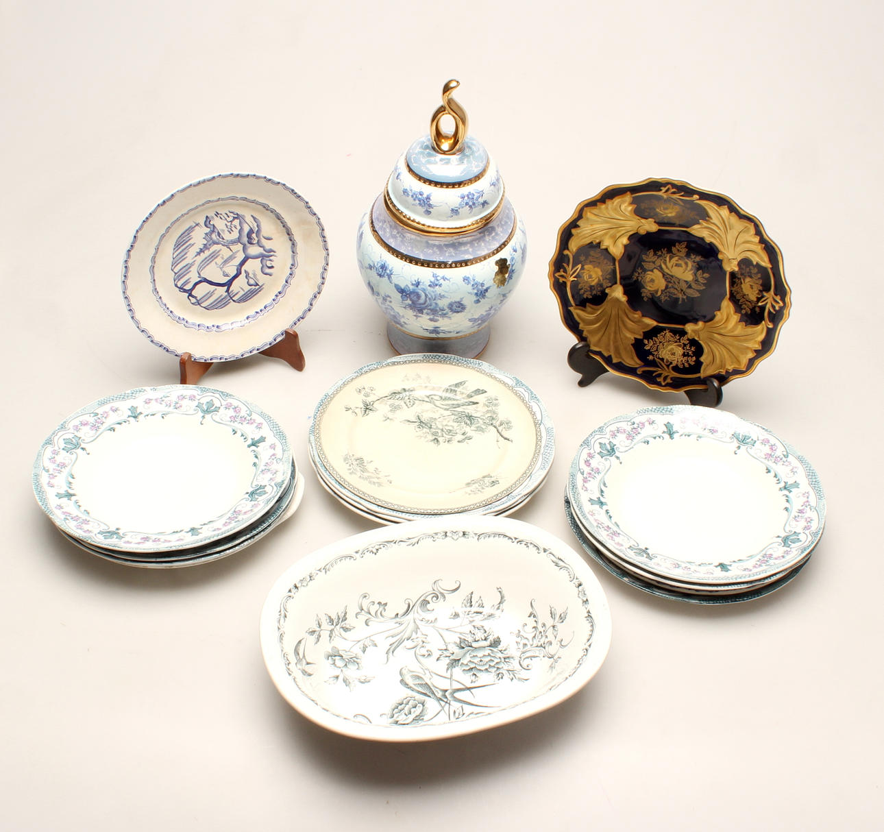 TELLER, SCHALEN, DECKEL, 18/1900.