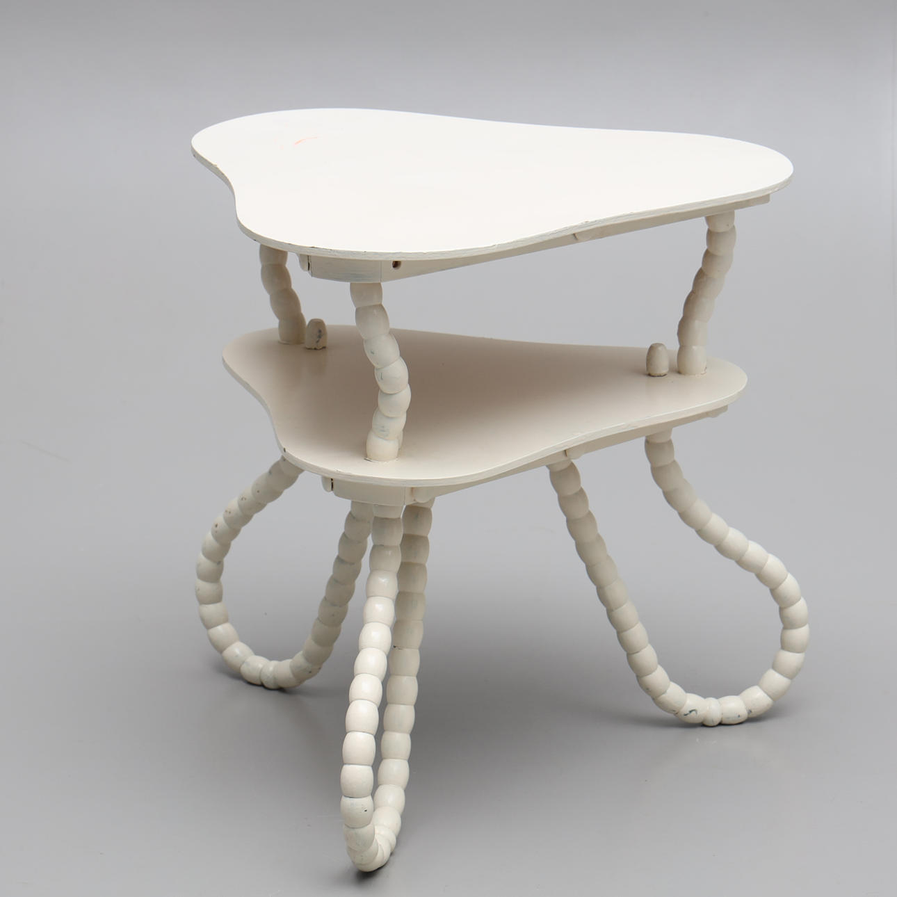 SIDOBORD, vitmålat, 1900-tal.