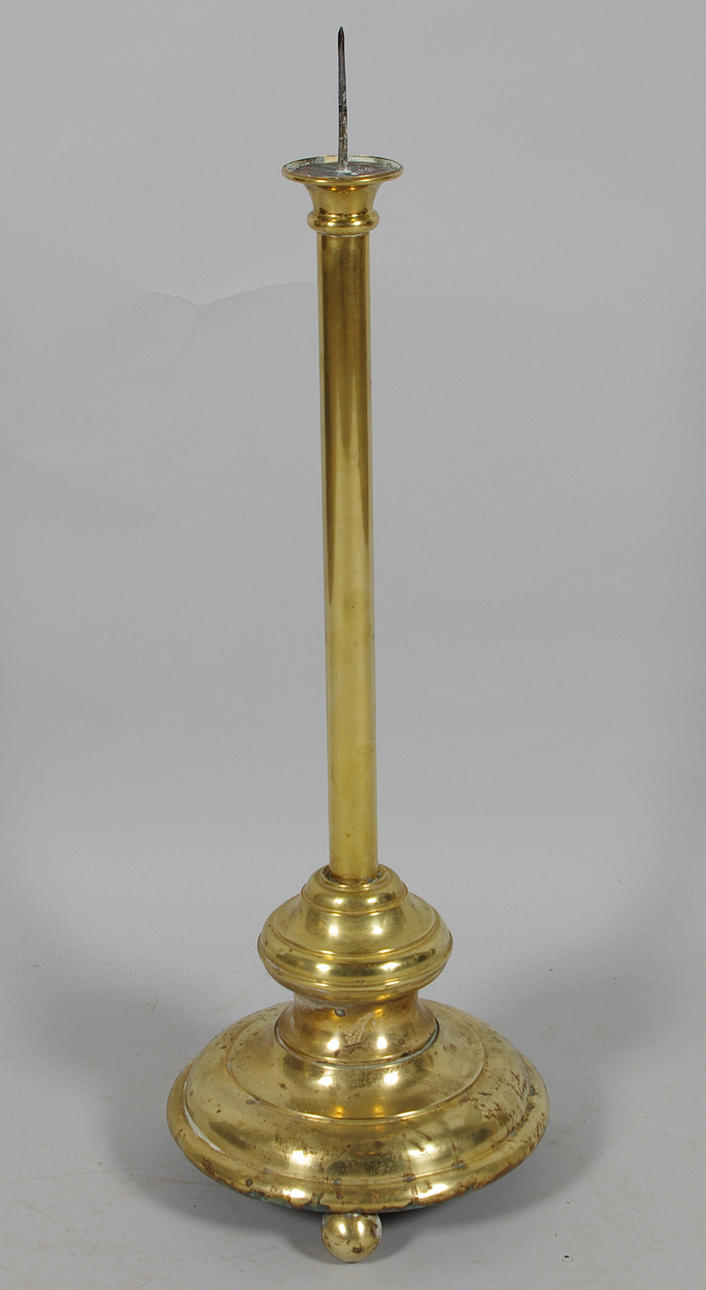 GOLVLJUSTAKE, mässing.