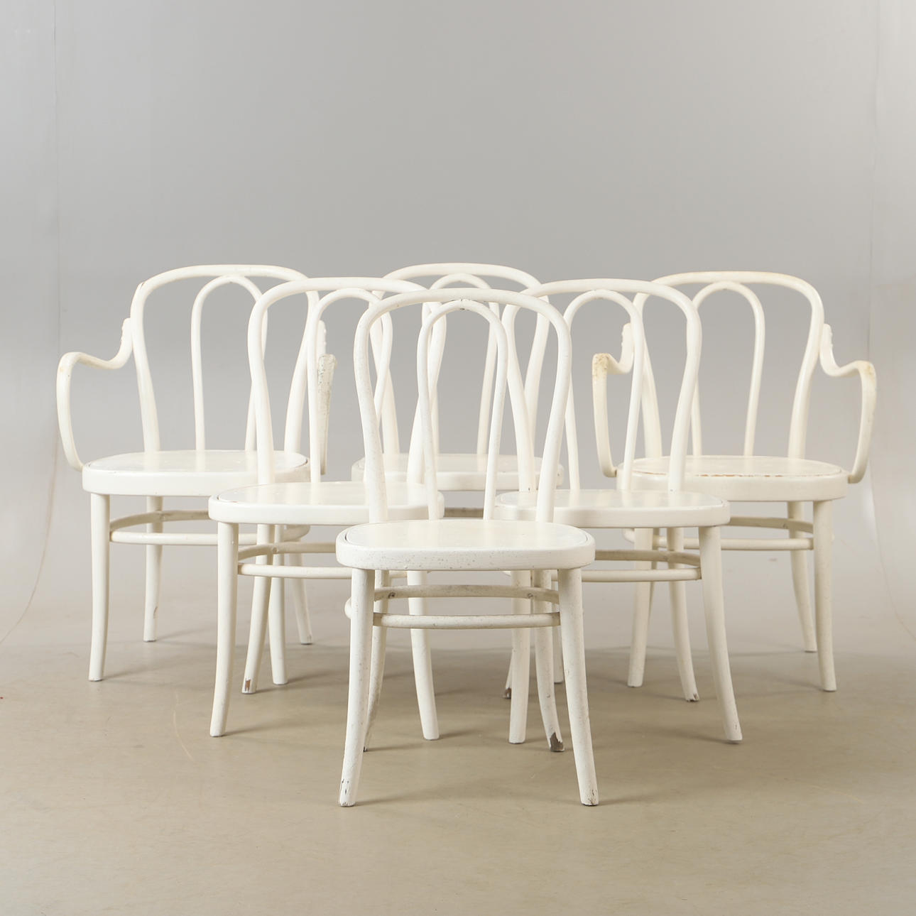 STOLAR, 6 stycken, målade, Thonet-modell, 1900-tal.