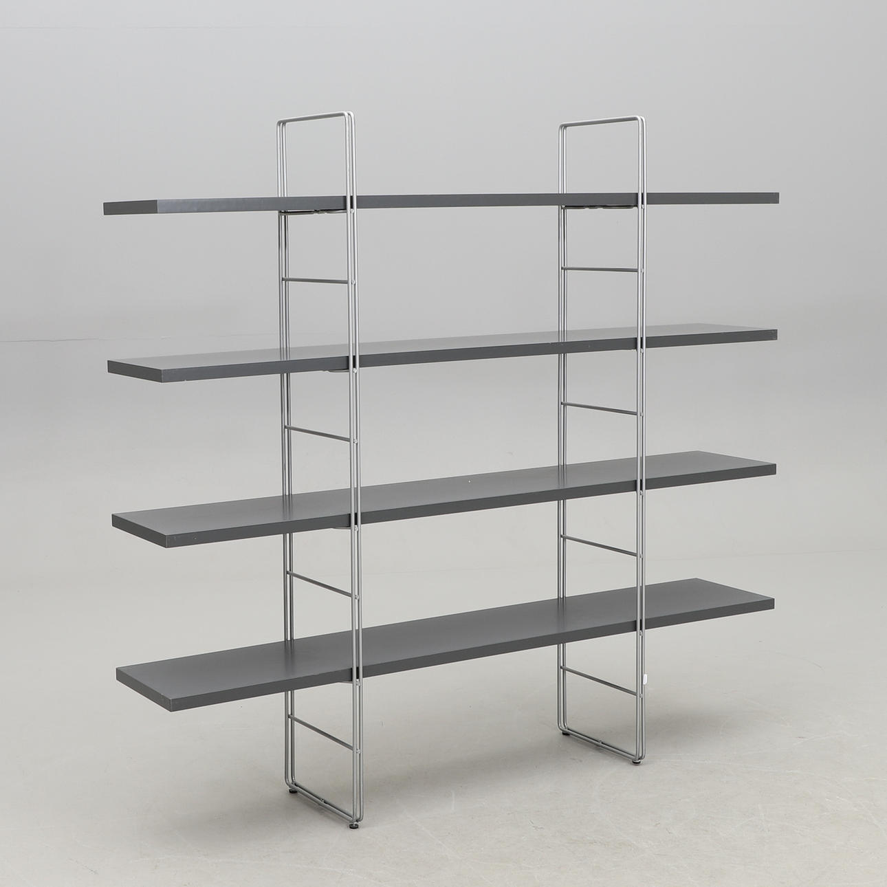 NIELS GAMMELGAARD. Hylla, "Enetri", IKEA.