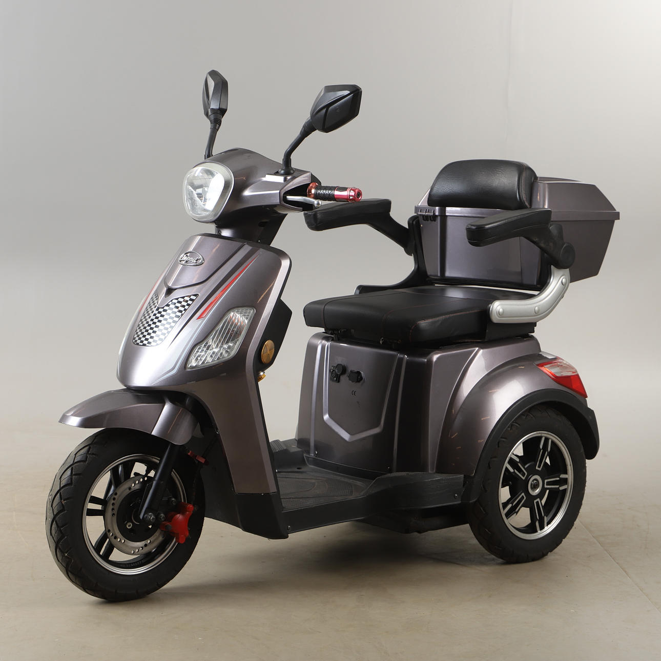 PERMOBIL, Eloped.