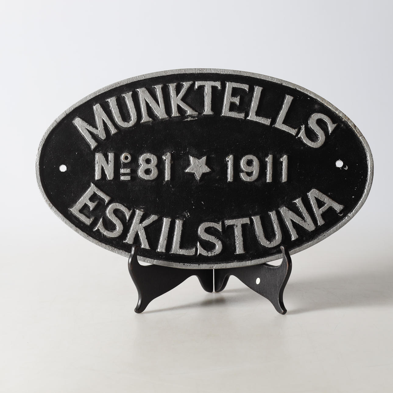 SKYLT, aluminium, Munktells, Eskilstuna.