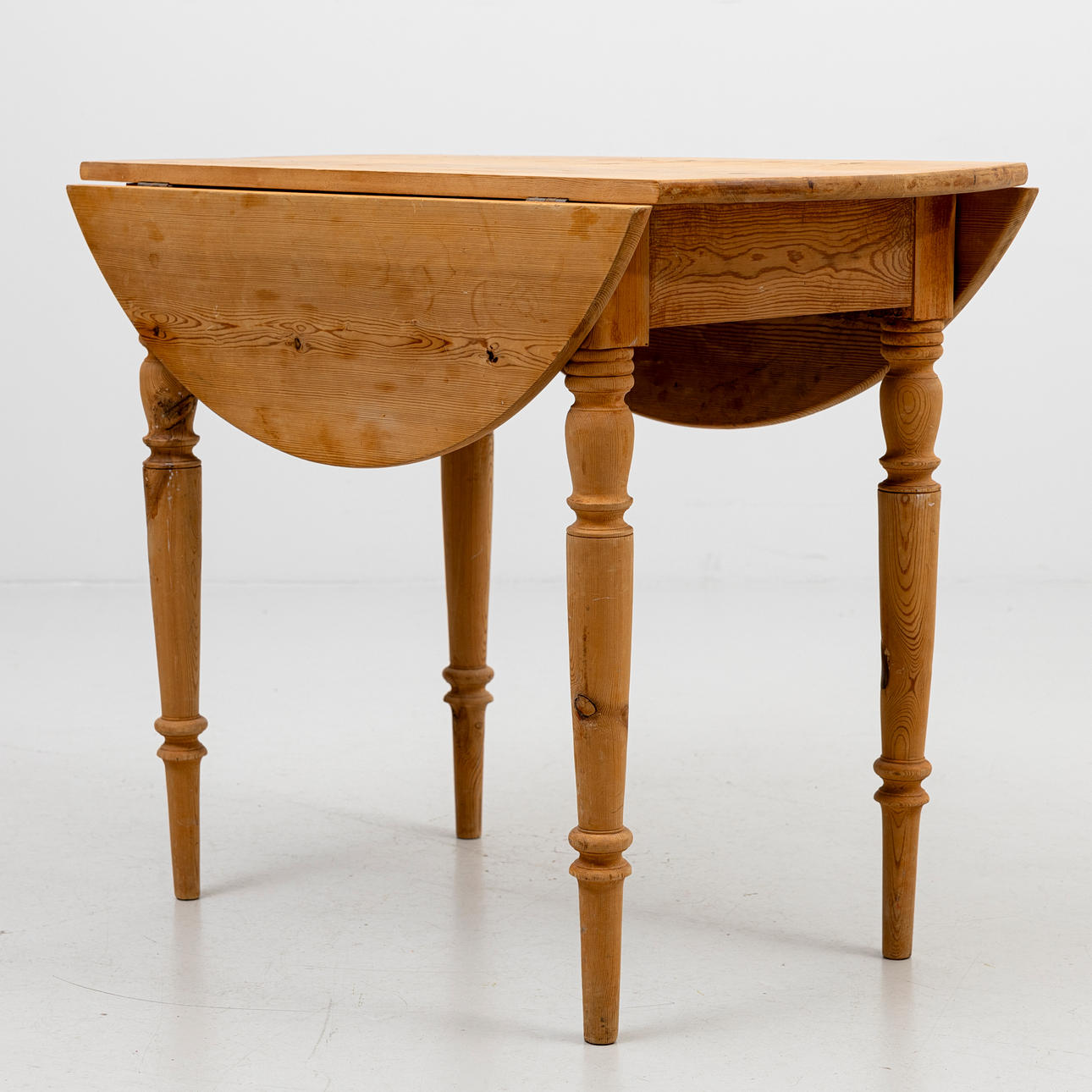 KLAFFBORD, furu, 1900-tal.