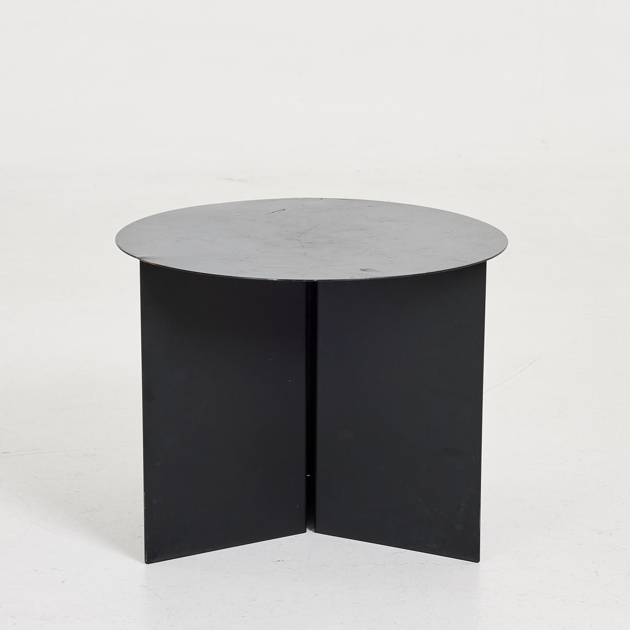 SIDOBORD, "Slit Table", samtida, stål, HAY.